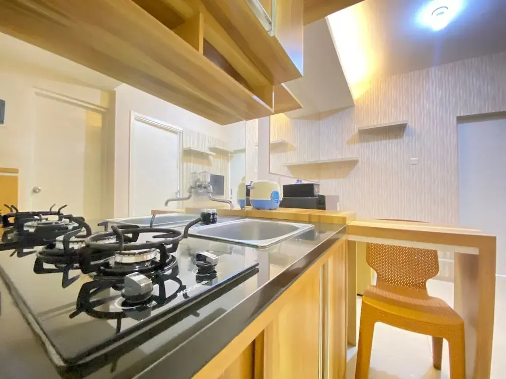 Cozy Mozy 2BR Apartment - Parahyangan Residence