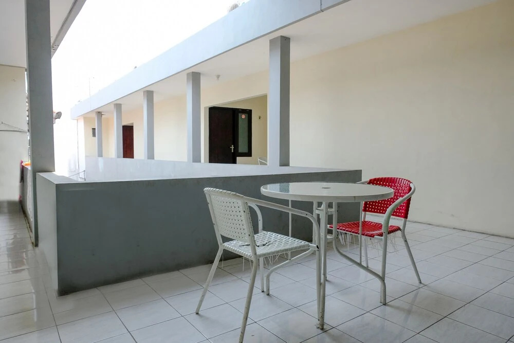 Semampir Residence by OYO Rooms