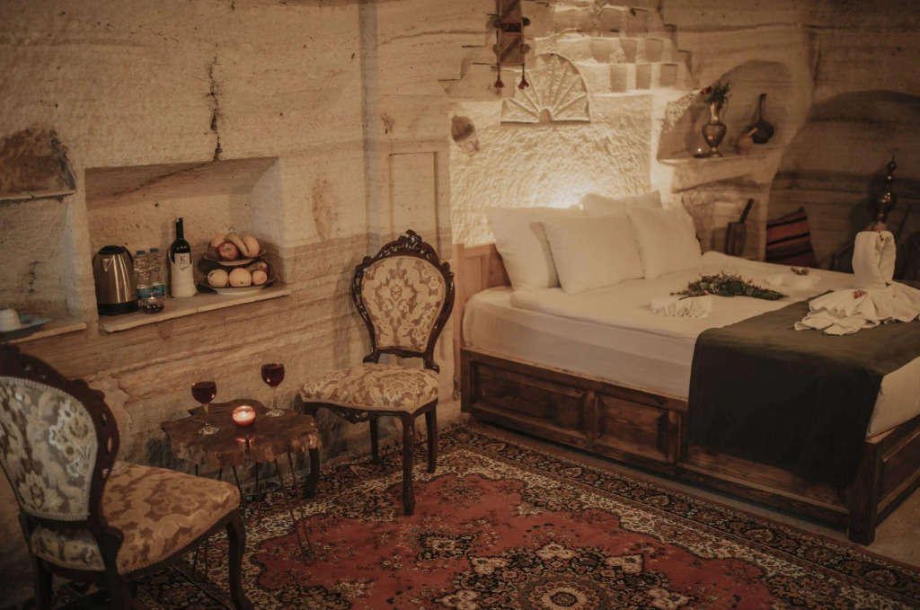 Cappadocia Eagle Cave Inn