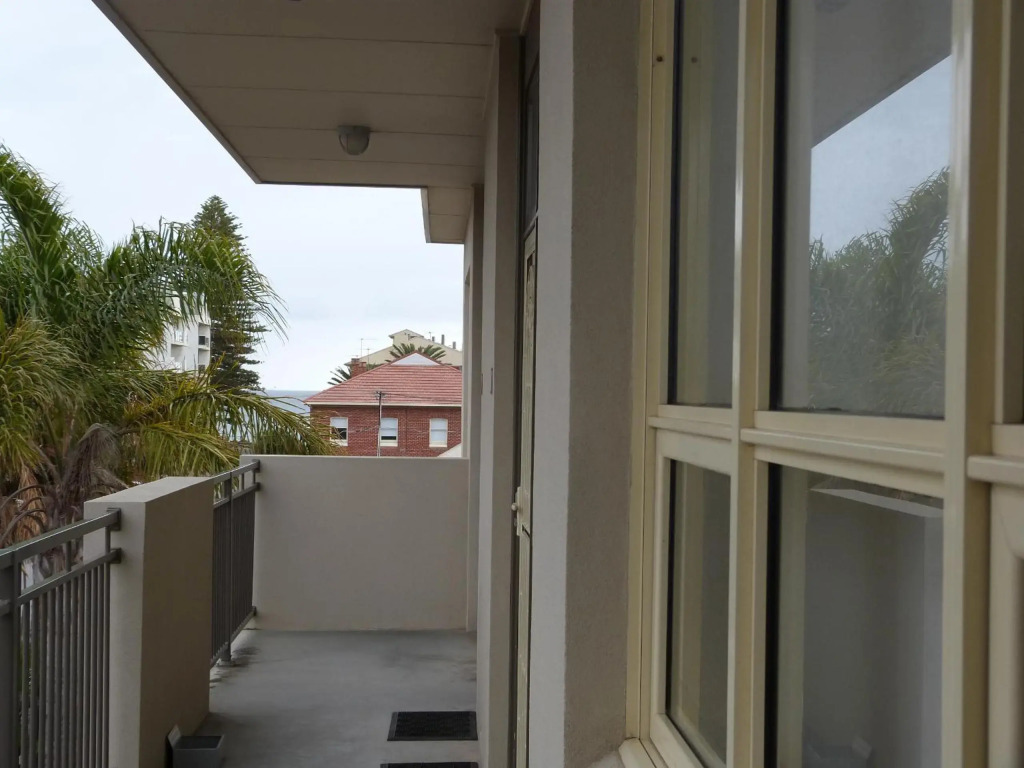 Glenelg Holiday Apartments