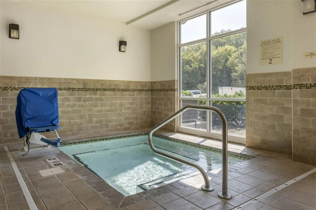 Comfort Suites Dover University Area