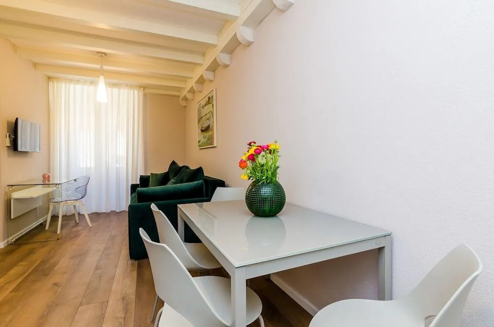 Guest House Flores