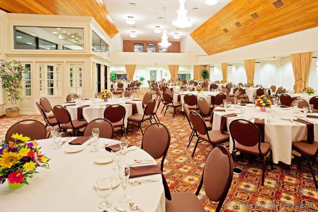Holiday Inn Express & Suites Albany Airport Area - Latham by IHG
