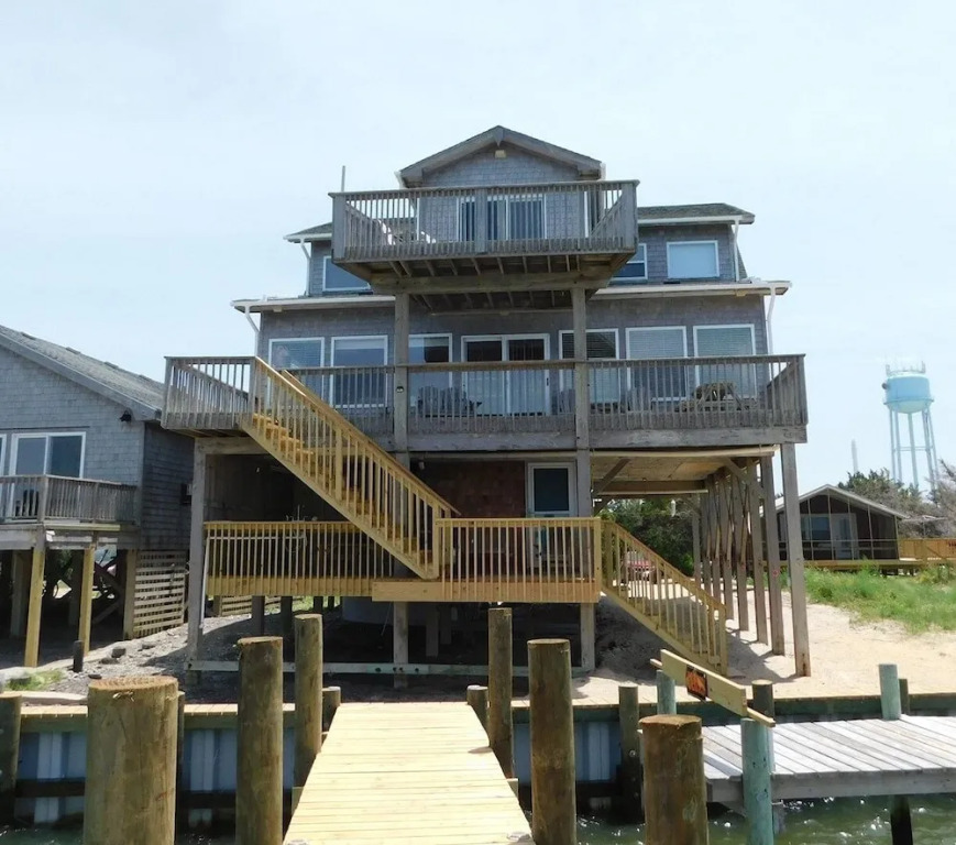 Salamander II 3 Bedrooms 2 Bathrooms Home
