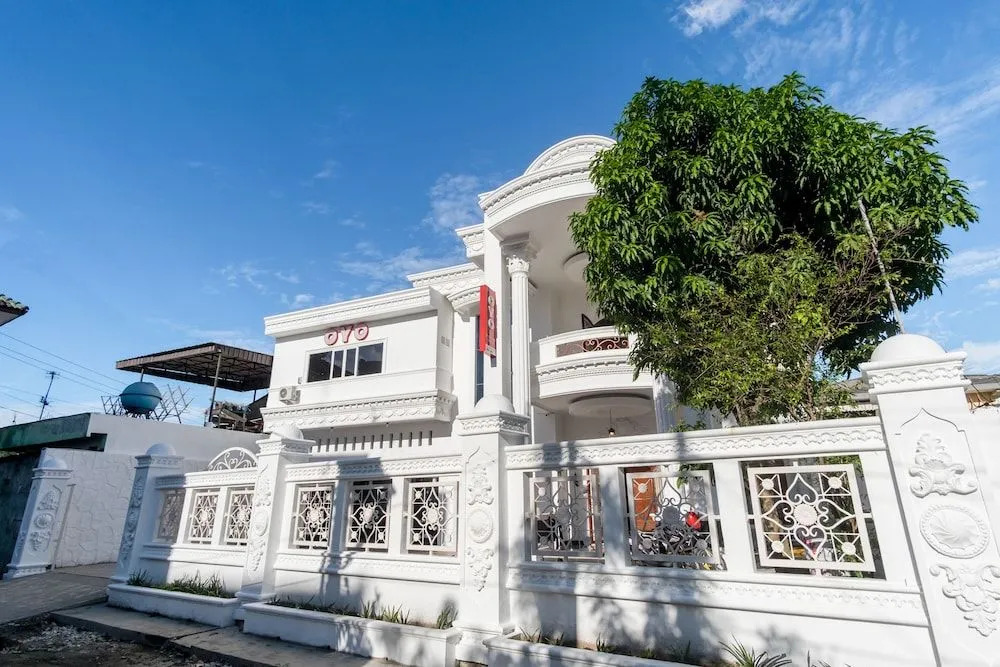 OYO 471 Taj Residence Syariah