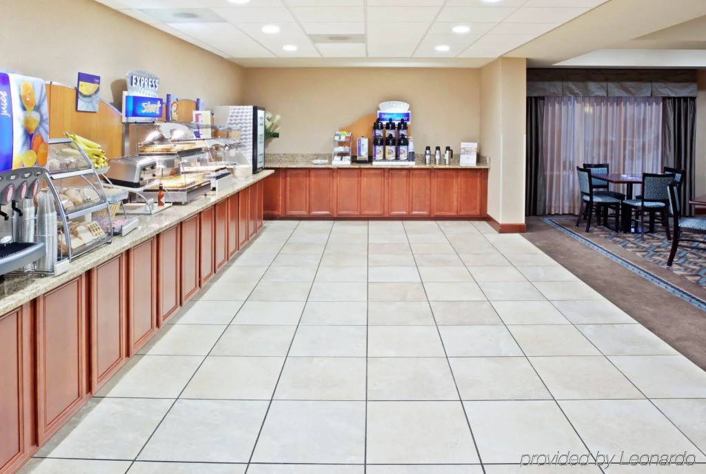 Holiday Inn Express Hotel & Suites Marysville by IHG