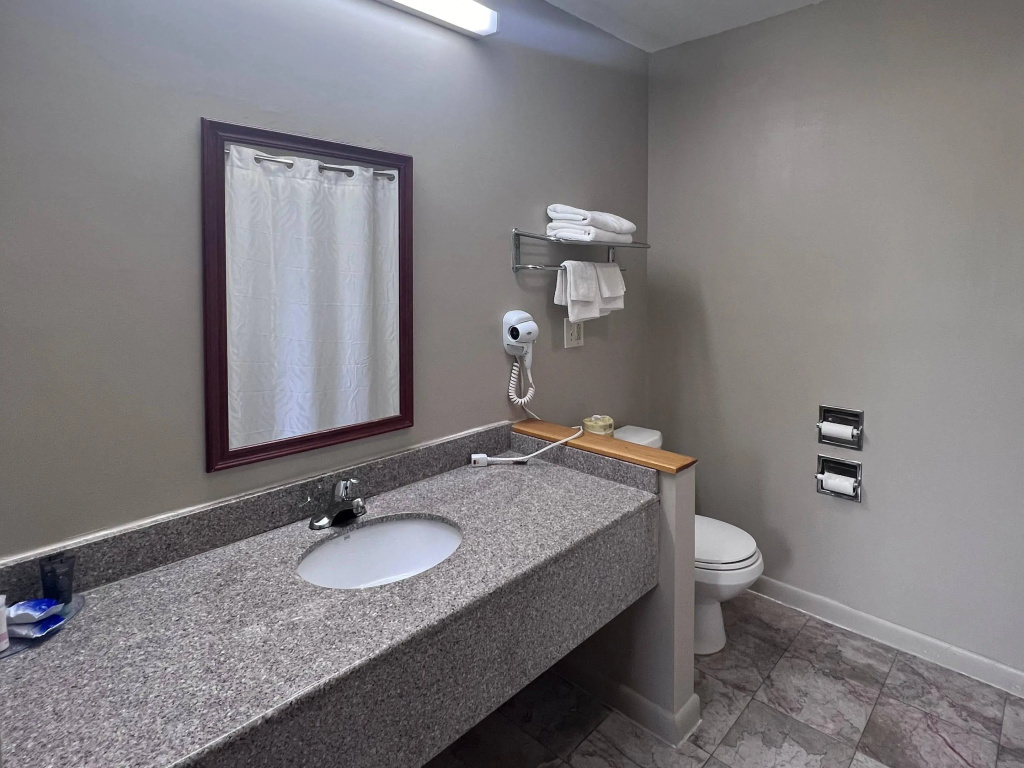 Rodeway Inn & Suites Hershey Chocolate Avenue