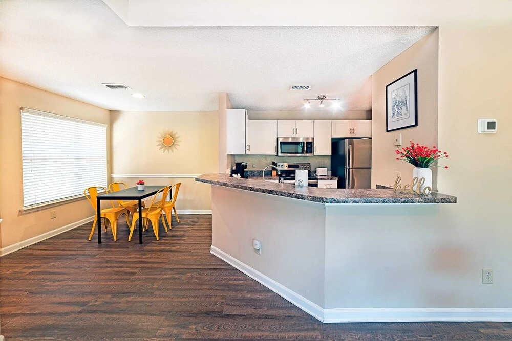 Convenient Apartments to Golf & Beaches by Frontdesk