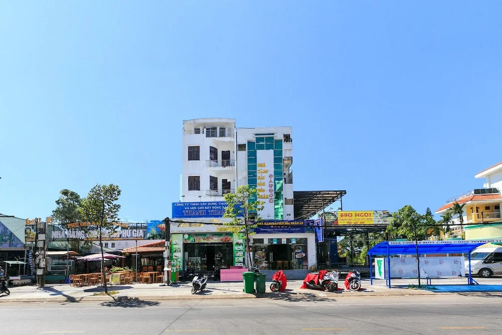T90 Guest House