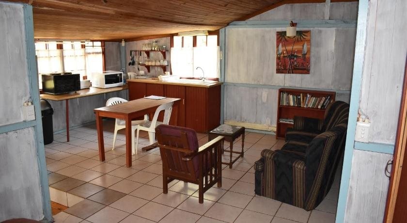 Woodlands Cottages & Camping