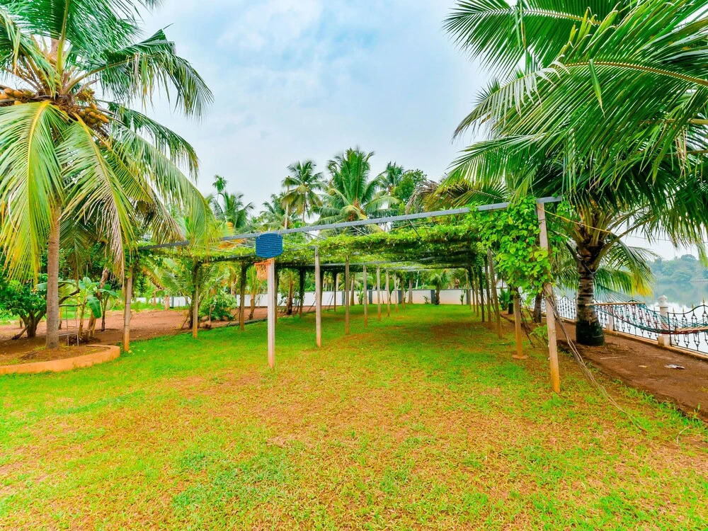 OYO 14638 Home Modern 3 BHK Manjali