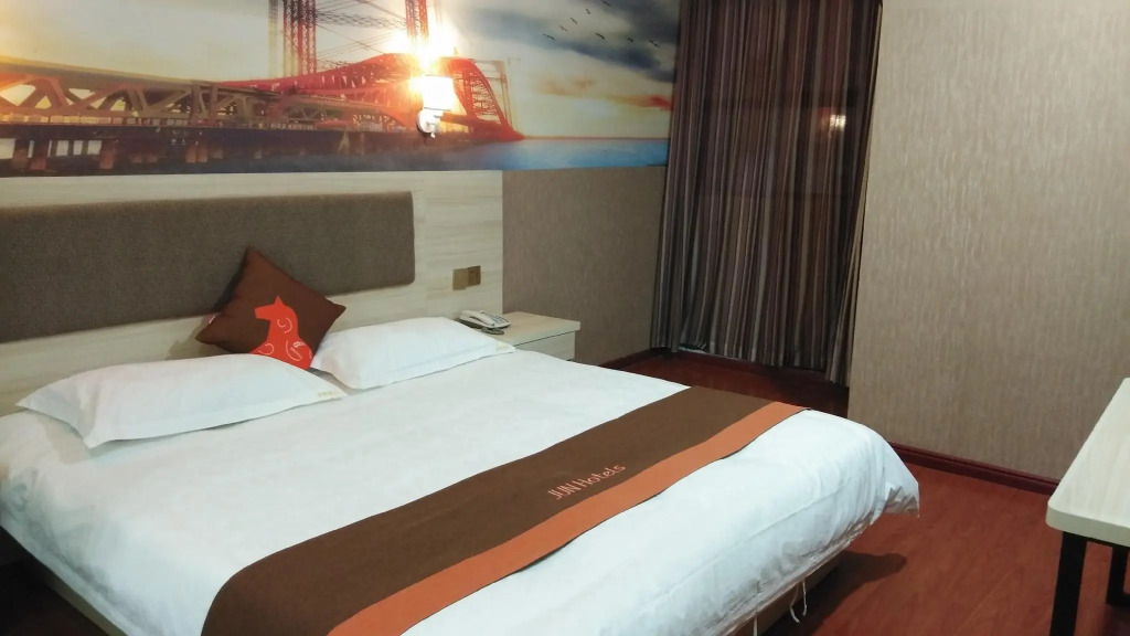 Jun Hotel Jiangxi Nanchang Qingshanhu District Gaoxin Nanjing Dong Road