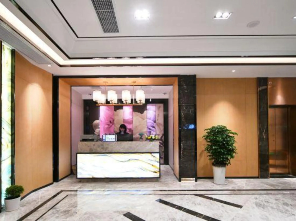 Nanting Hotel (Changsha Wuyi Square Helong Gymnasium)