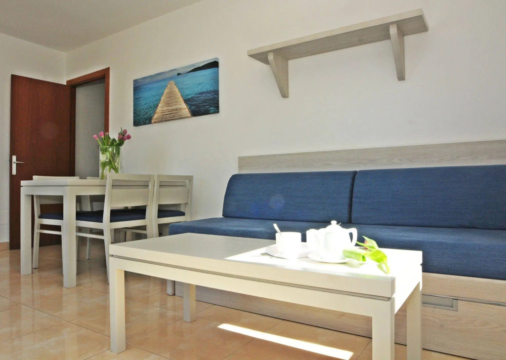 Avenida - MC Apartments Ibiza