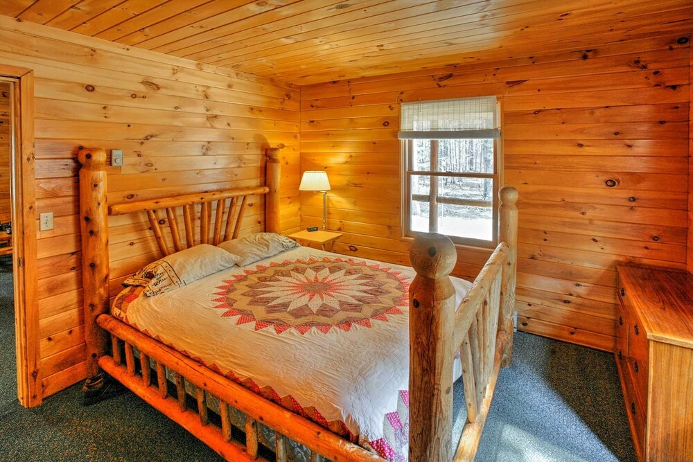 Private South Boardman Cabin on 10 Forest Acres!