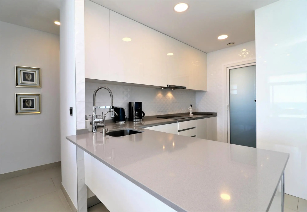 Sunset Drive 1-46 Poniente Beach