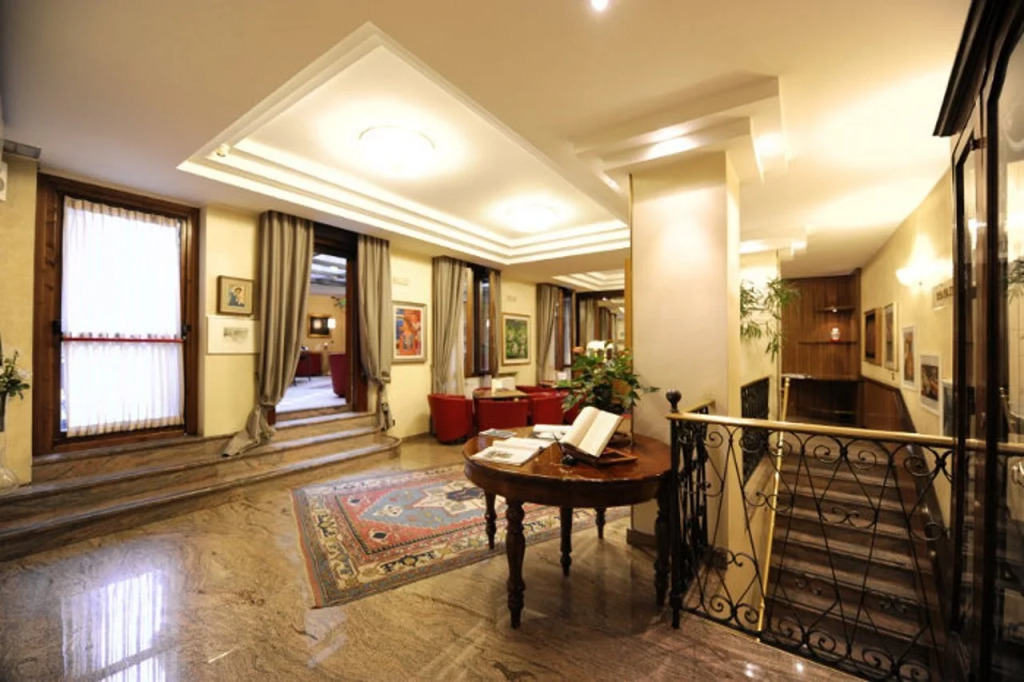 Hotel Carrobbio
