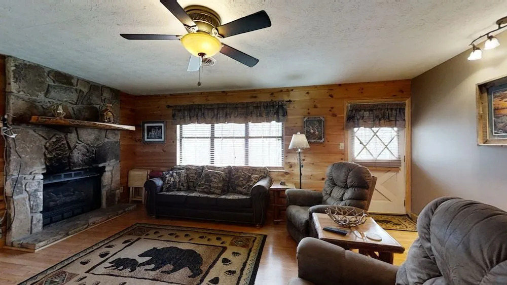 Heaven's Door 2 Bedroom Cabin by RedAwning