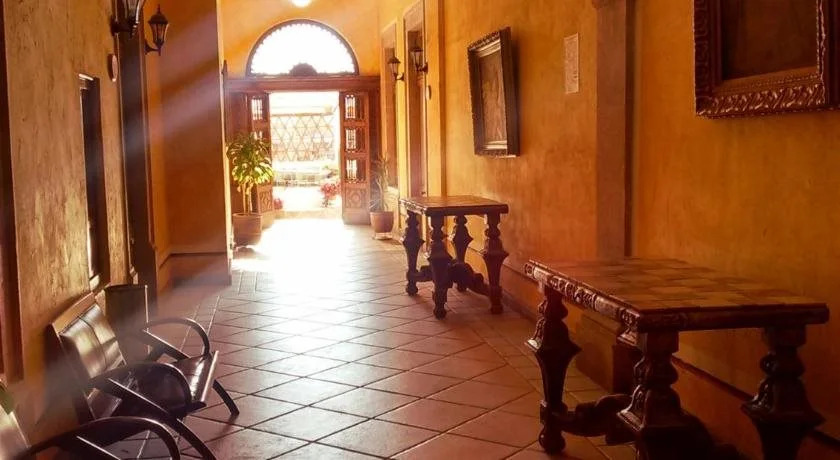 San Miguel & Suites