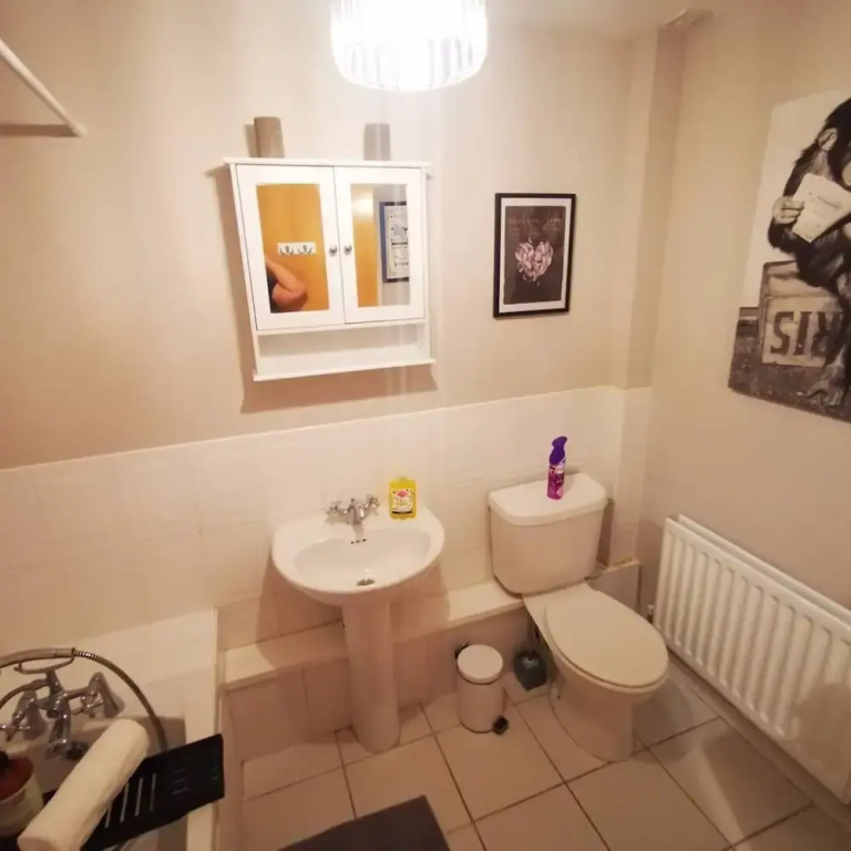 2BR Spacious City Centre Apartment
