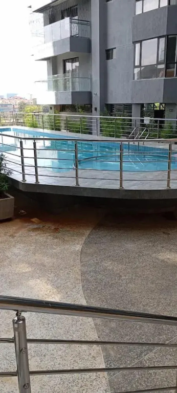 Lux Suites Platinum Oak Residency