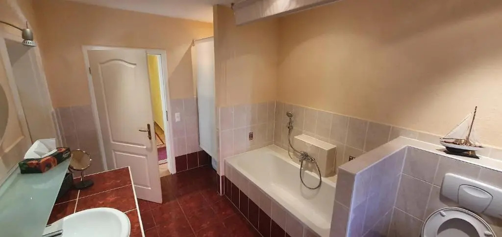 Ferienhaus Fichtenwalde, 160qm, 3SZ, 2BD, Küche, VDSL
