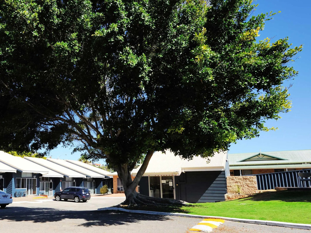 Abrolhos Reef Lodge