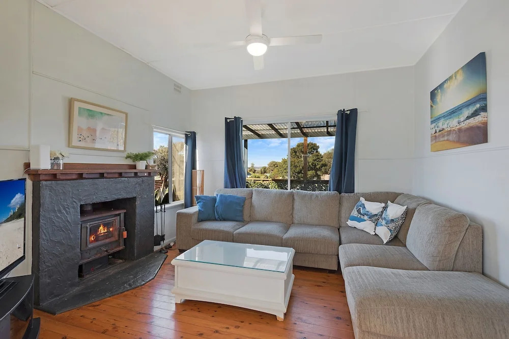 Bungo Beach House Pet Friendly House