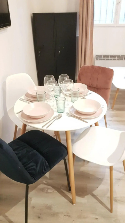 Home Sweet Home - Marais