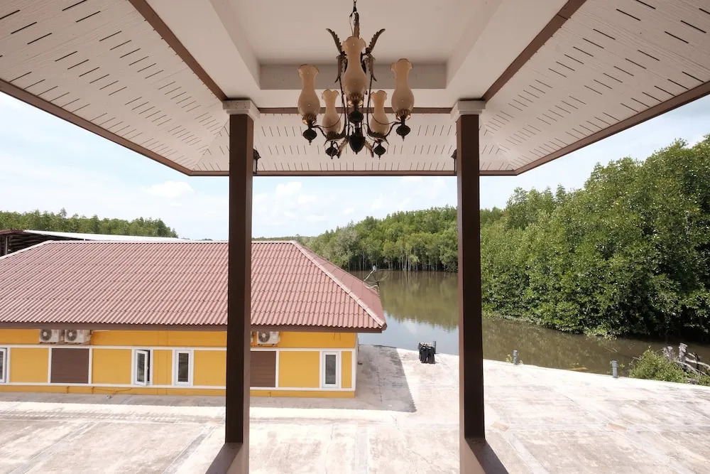 Srikanlaya Resort