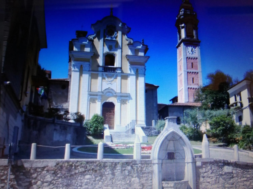 Suite 51 Lago Maggiore Appartamento con balcone a 50 mt dal lago Adults only