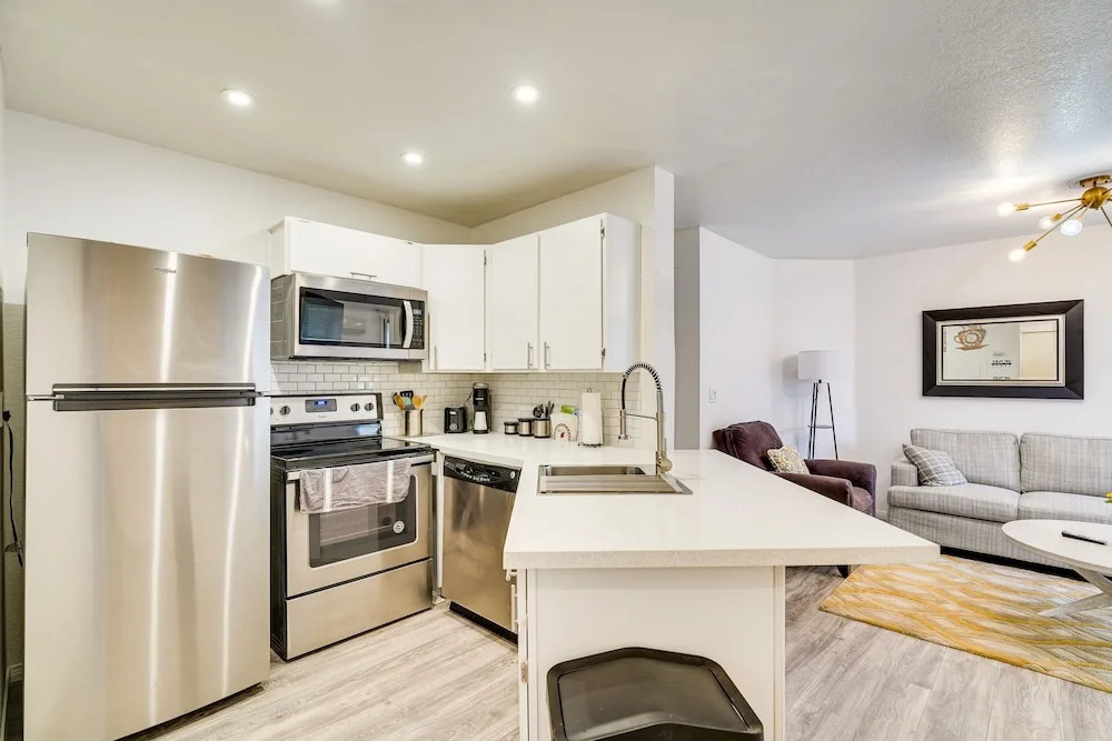 Vacation Rental Near Las Vegas Strip With Pool!