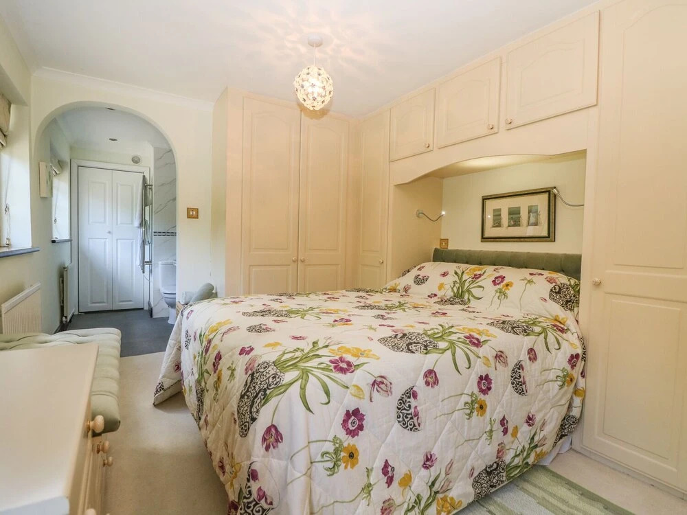 Miswells Cottages - Lake View