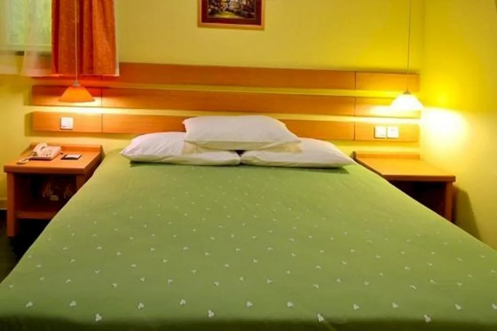 Sanya Aili Hotel