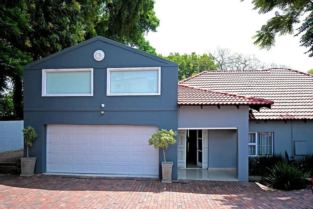 Zwelakho Luxury  furnished apartments