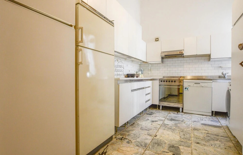 3 Bedroom Pet Friendly Home In Piombino