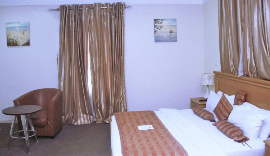 Tae Suites