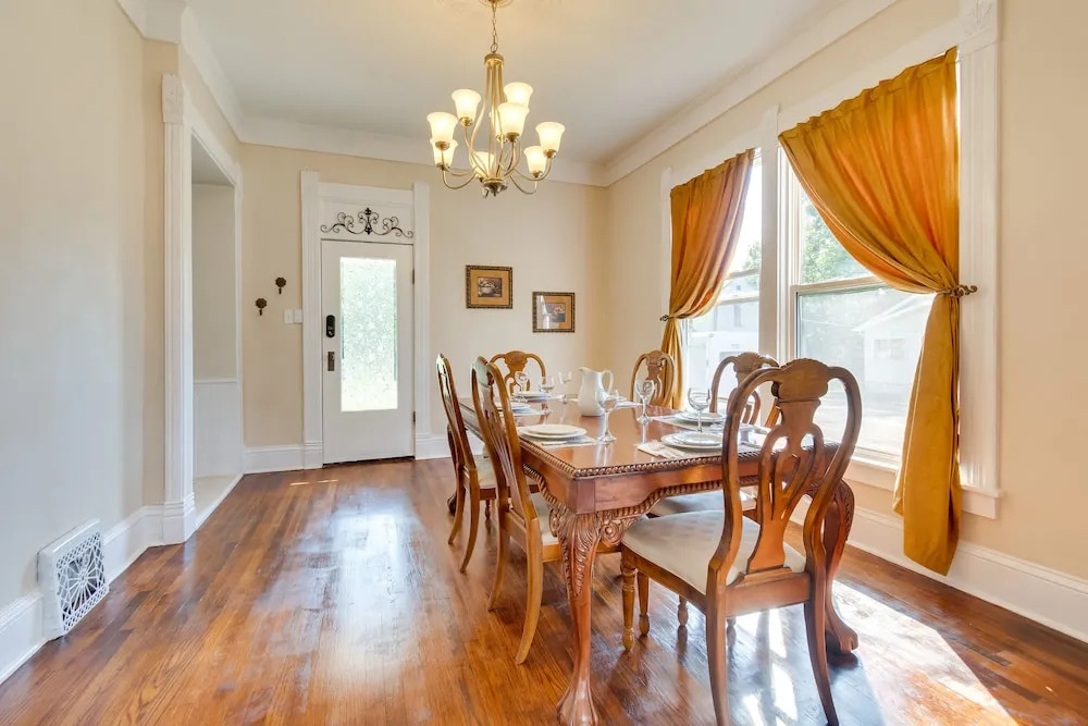 Historic Charleston Home < 1 Mi to University!