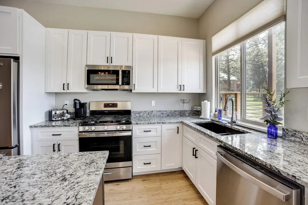 Dtwn Woodland Park Townhome w/ Covered Deck