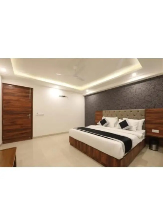 Hotel Deluxe Stay Inn