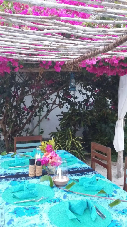 Bliss Beach Lodge