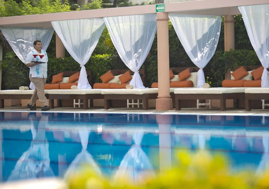 Crown Paradise Golden All Inclusive Resort