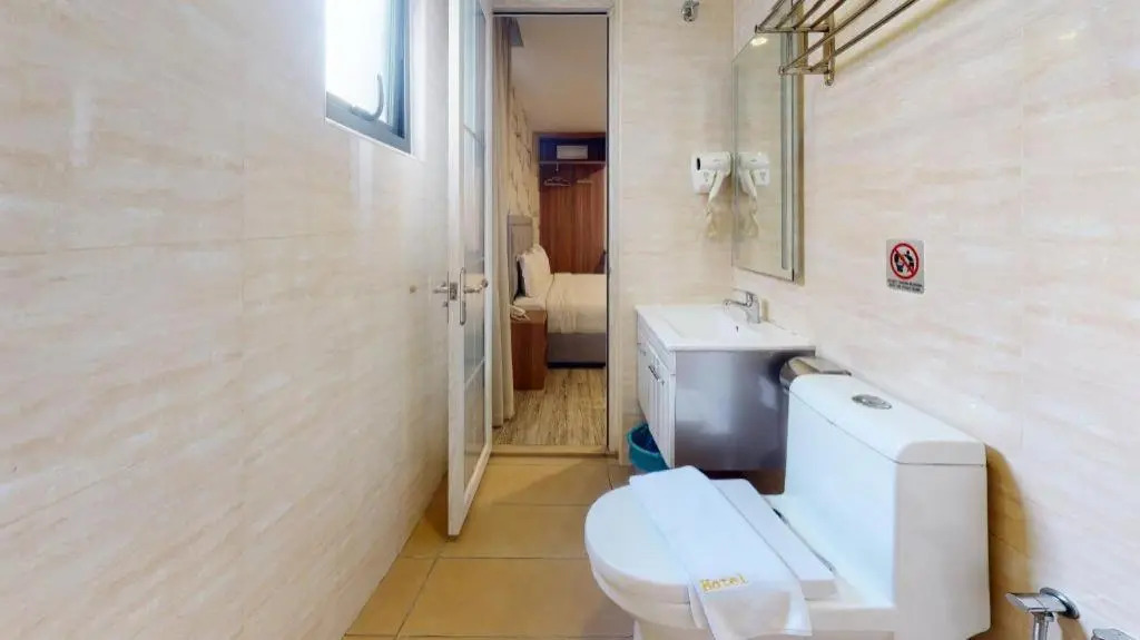 LoLex Hotel