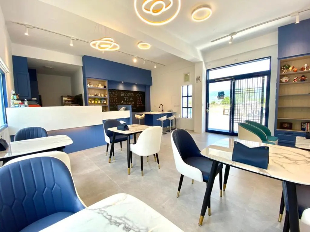 Blue and White Style Holiday B&B