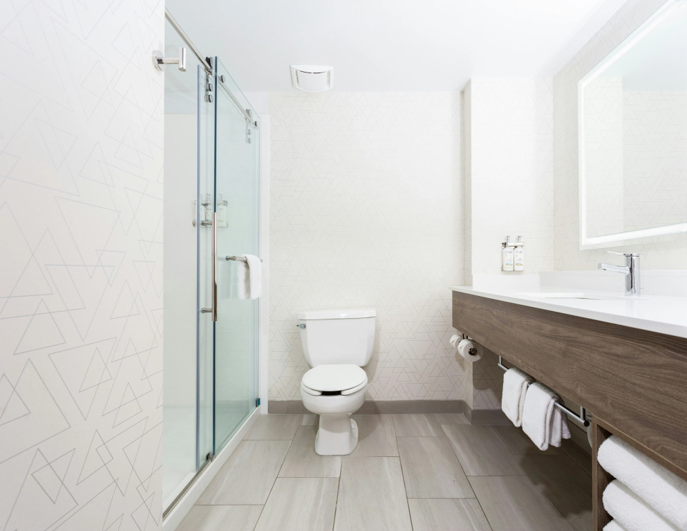 Holiday Inn Express & Suites Williamsburg by IHG