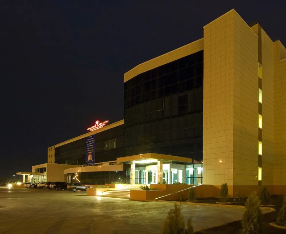 Grand Nur Plaza Hotel