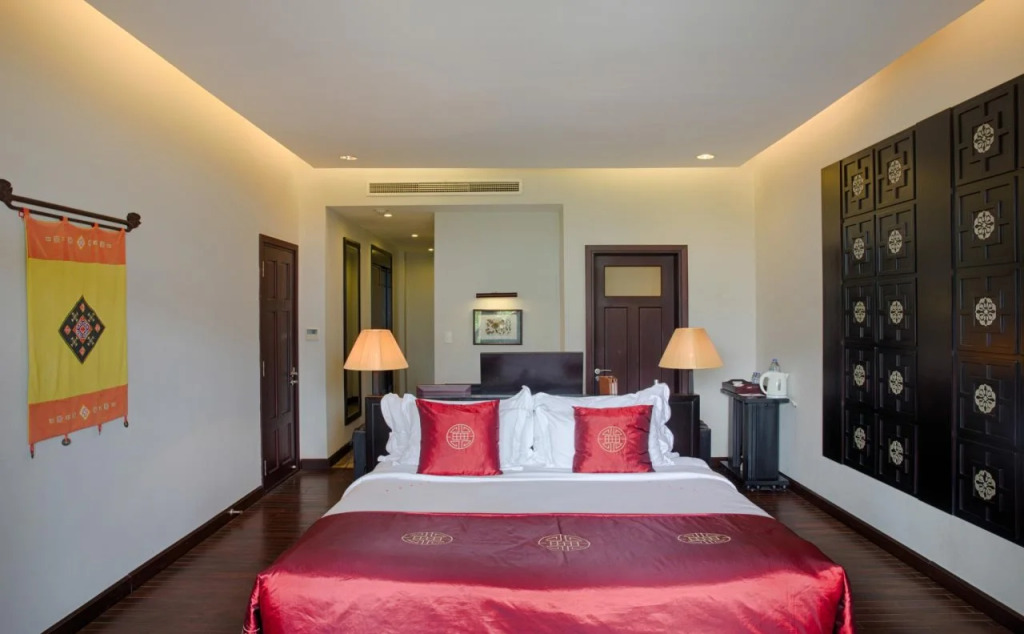 Lapochine Beach Resort