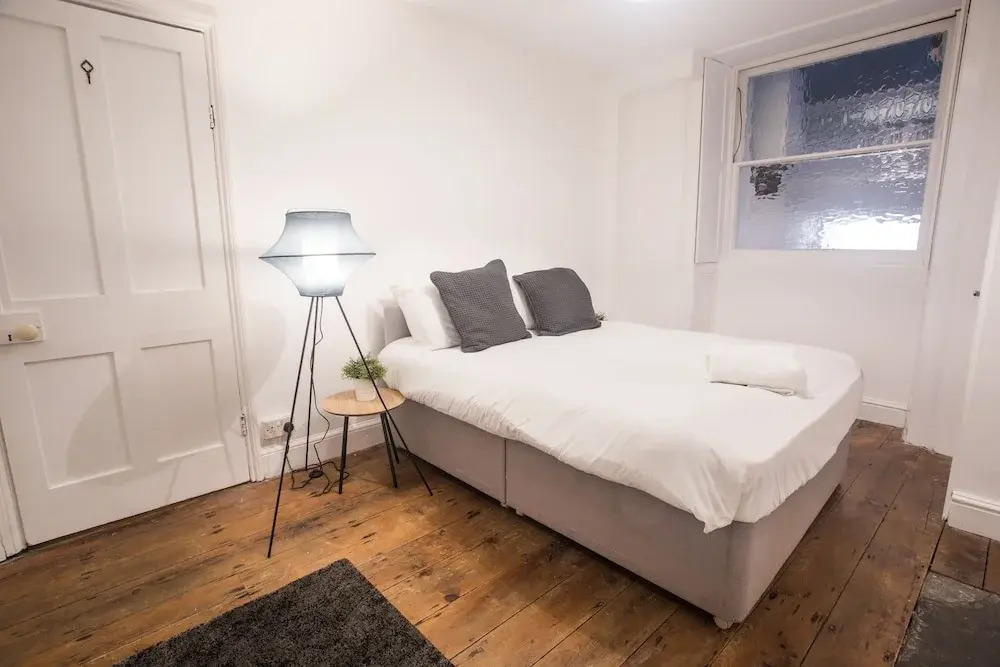 Short Stay Bristol - Pembroke Apartment