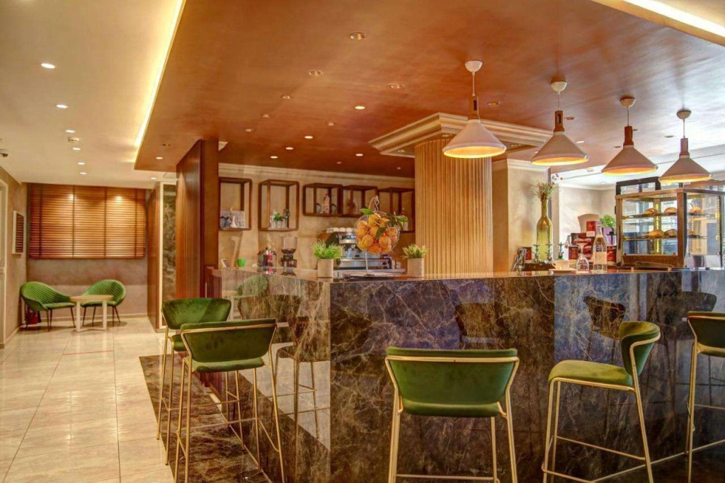 Hotel Lac Leman, LES BERGES DU LAC