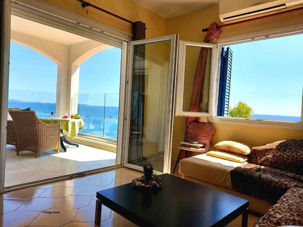 Lovely Seafront Place on 1st line with Sea&Mountain view in Green Peaceful GalatexComplex